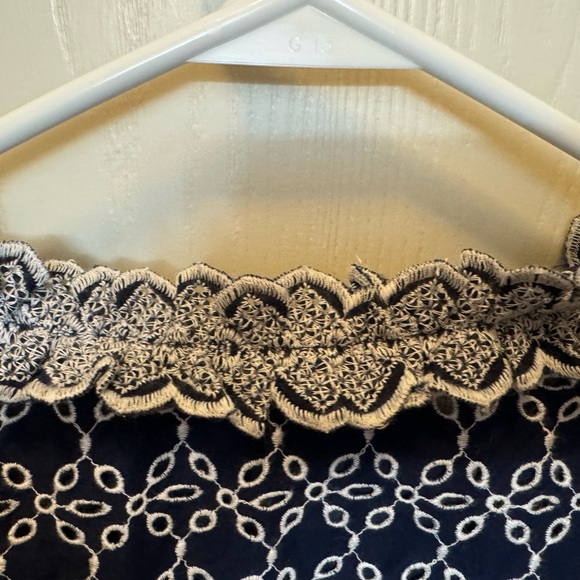 Navy blue knee length dress with white eyelet detailing. Size L - Picture 5 of 5